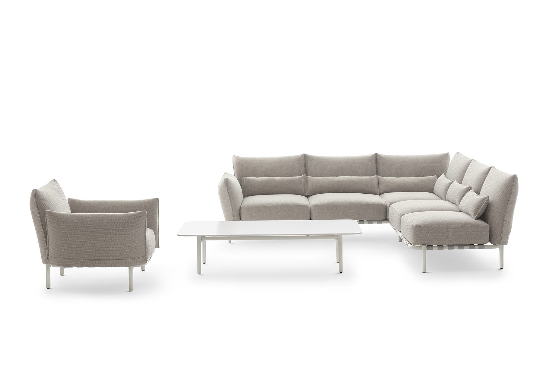 Brea, un sistema de sofás modulares para exterior creado por Barber & Osgerby para Dedon