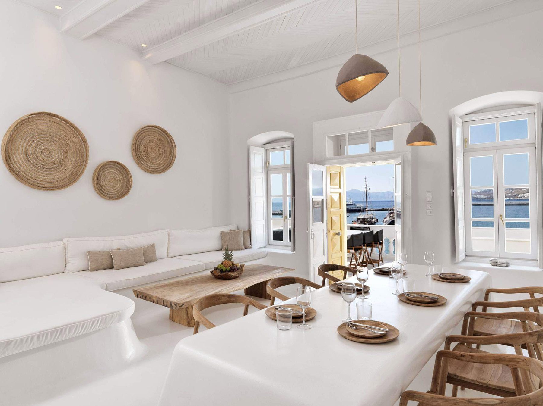 El arquitecto Dimitrios Tsigos reforma Villa Kampani una de las casas más bellas de la isla de Mykonos