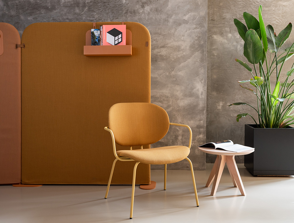 Silvia Ceñal diseña la colección Ola para dividir espacios de manera sencilla y flexible y con sus propios accesorios