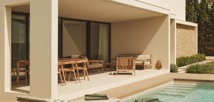 El estudio Viraje Arquitectura diseña una vivienda próxima a Valencia con sinceridad en los materiales que repira calma y sencillez en su interior